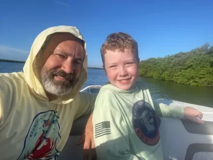 Bubbles for Vets scruba diving