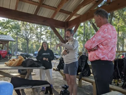 Bubbles for Vets scruba diving